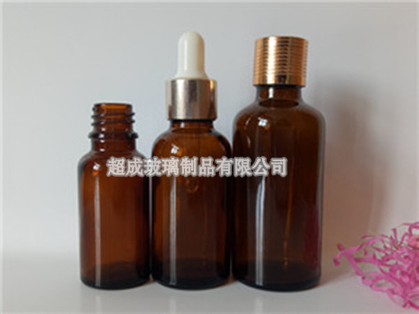 茶色精油瓶