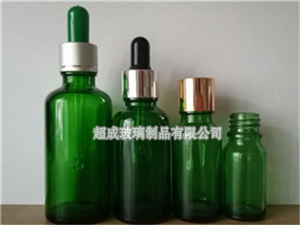 绿色精油瓶